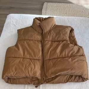 Women’s crop/short Brown Puffer Vest